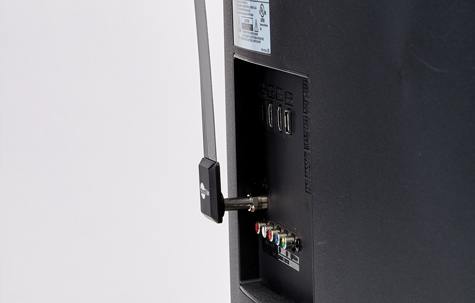Indoor television antenna connects to any TV