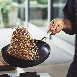 flipping food
