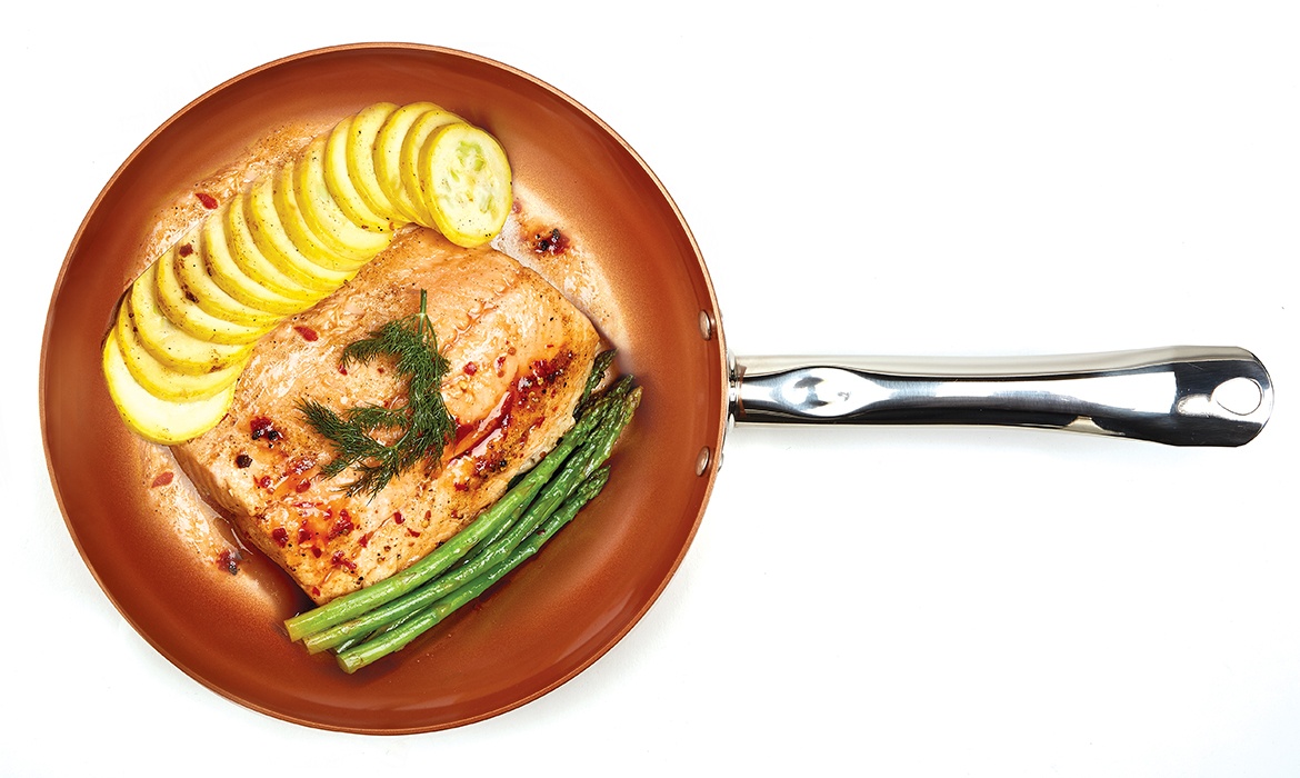 salmon and asparagus in copper chef 360 pan
