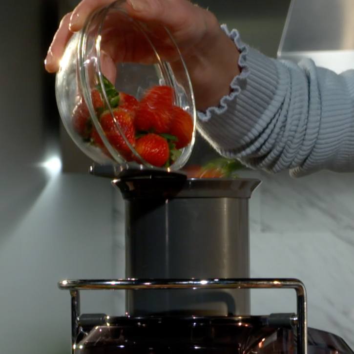 speed 1 for soft foods like strawberries